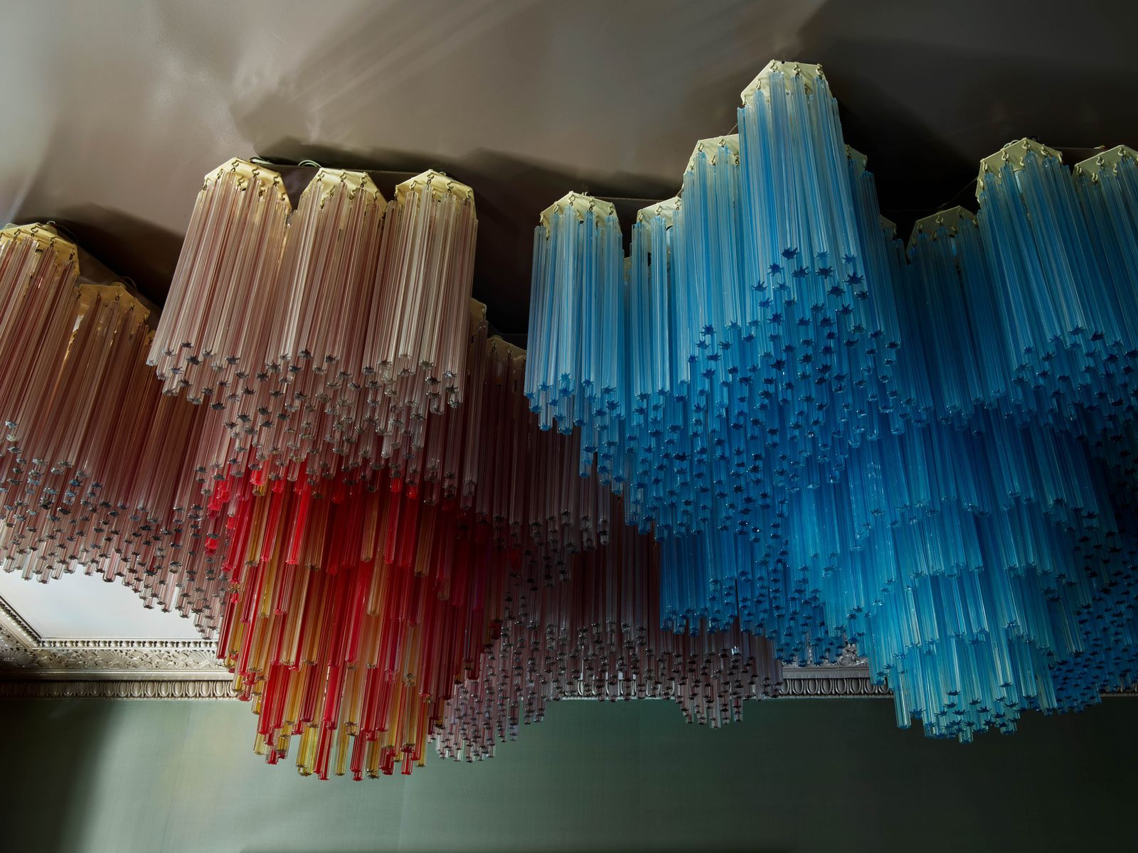 Dimorestudio Infuses a Classic London Flat With Moody Italian Magic