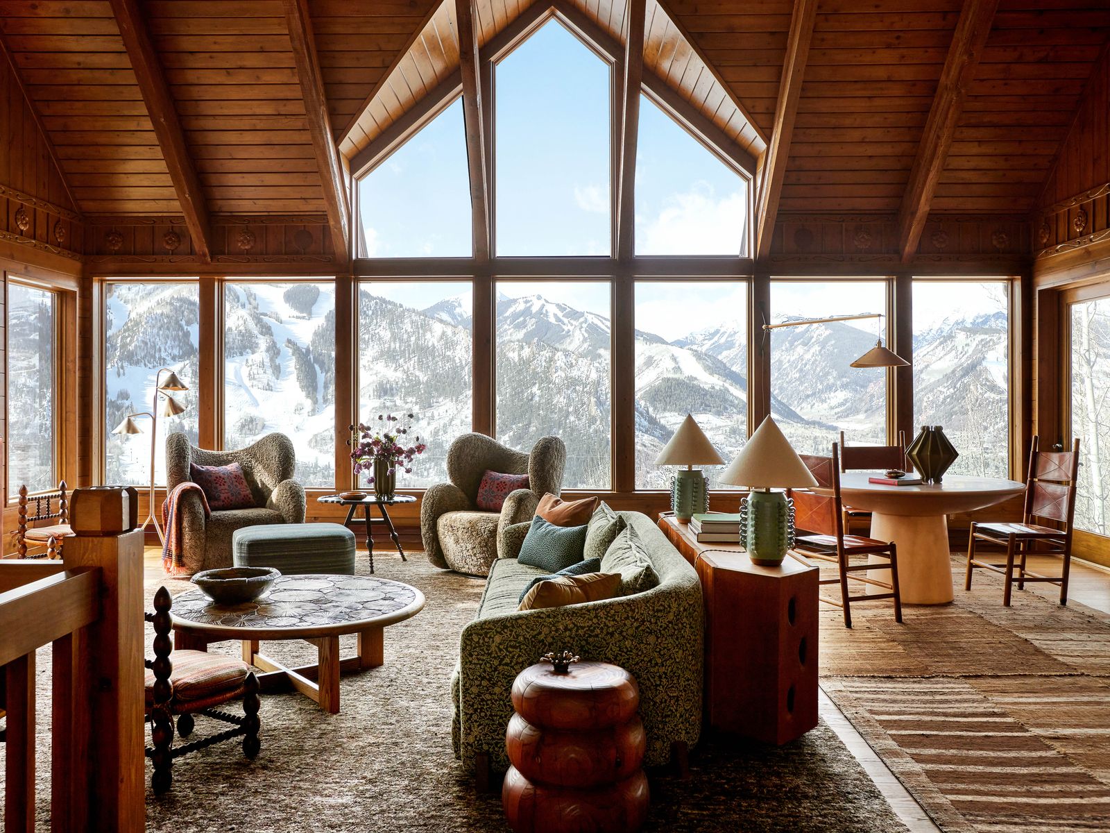 Reath Design Took a Chilly Aspen Retreat and Gave It Much-Needed Warmth