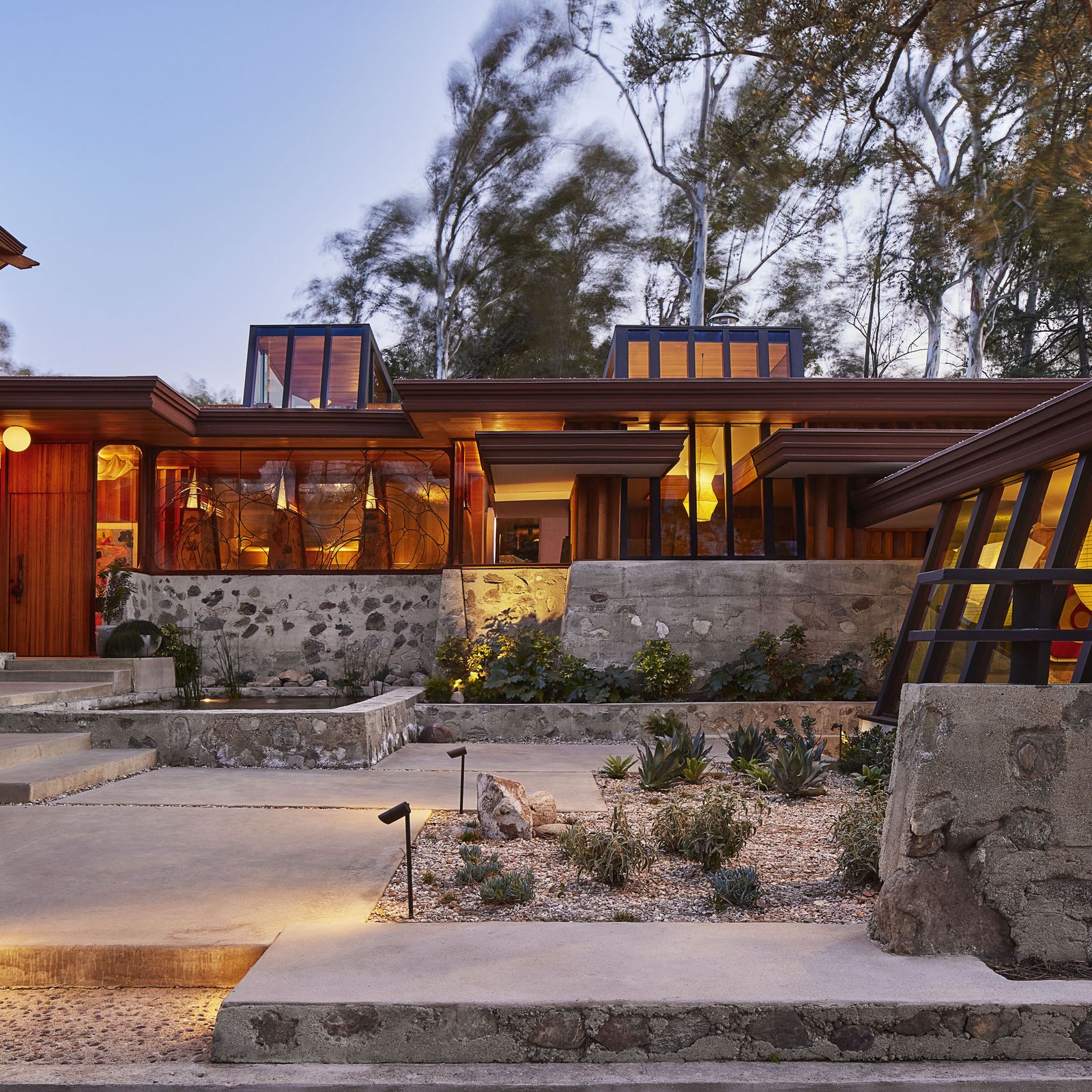 Tour an Awe-Inspiring Midcentury House by a Frank Lloyd Wright Protégé