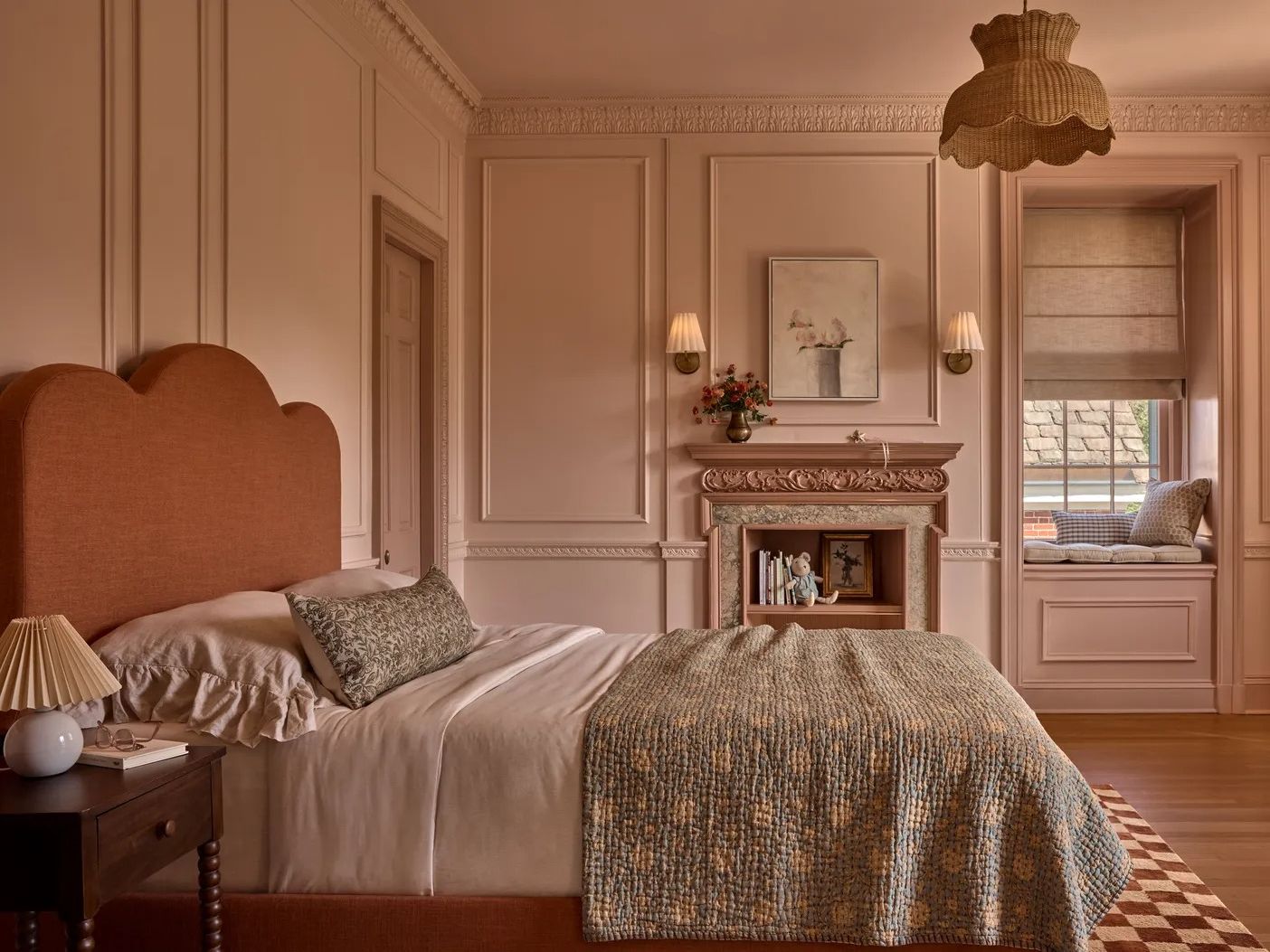 The Best Deep Pocket Sheets Are Great for a Grand Bedscape